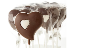 chocolate-heart-lollipops